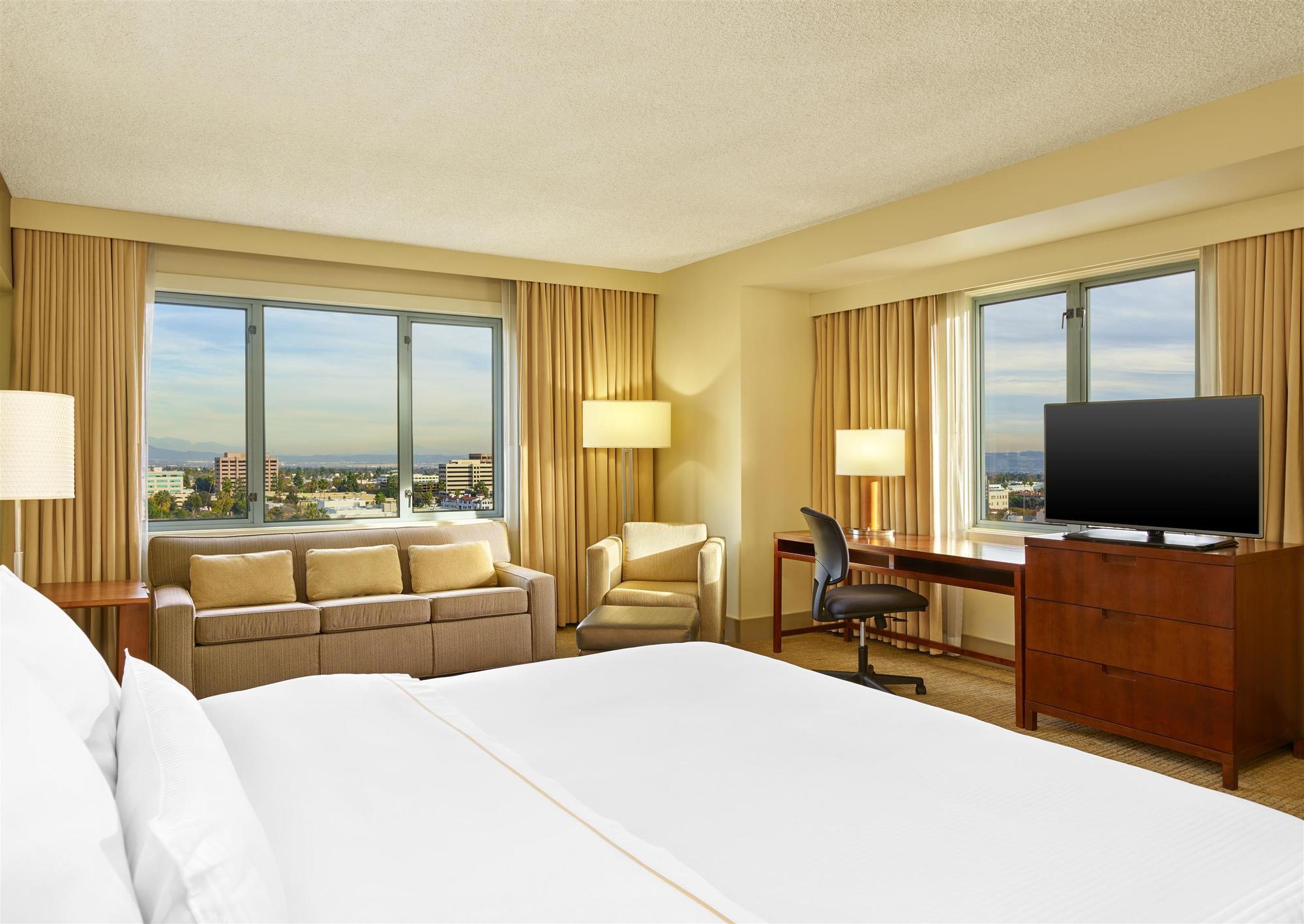 Отель The Westin Пасадина Экстерьер фото